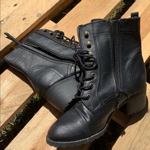 boots military women's 🖤